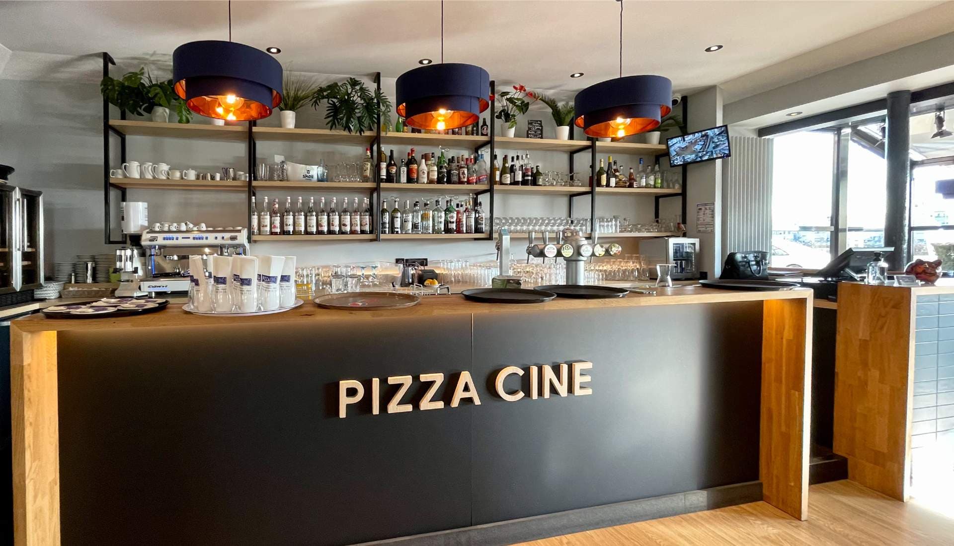 Pizza Cine — Pizzeria, Brasserie, Italien à Mâcon