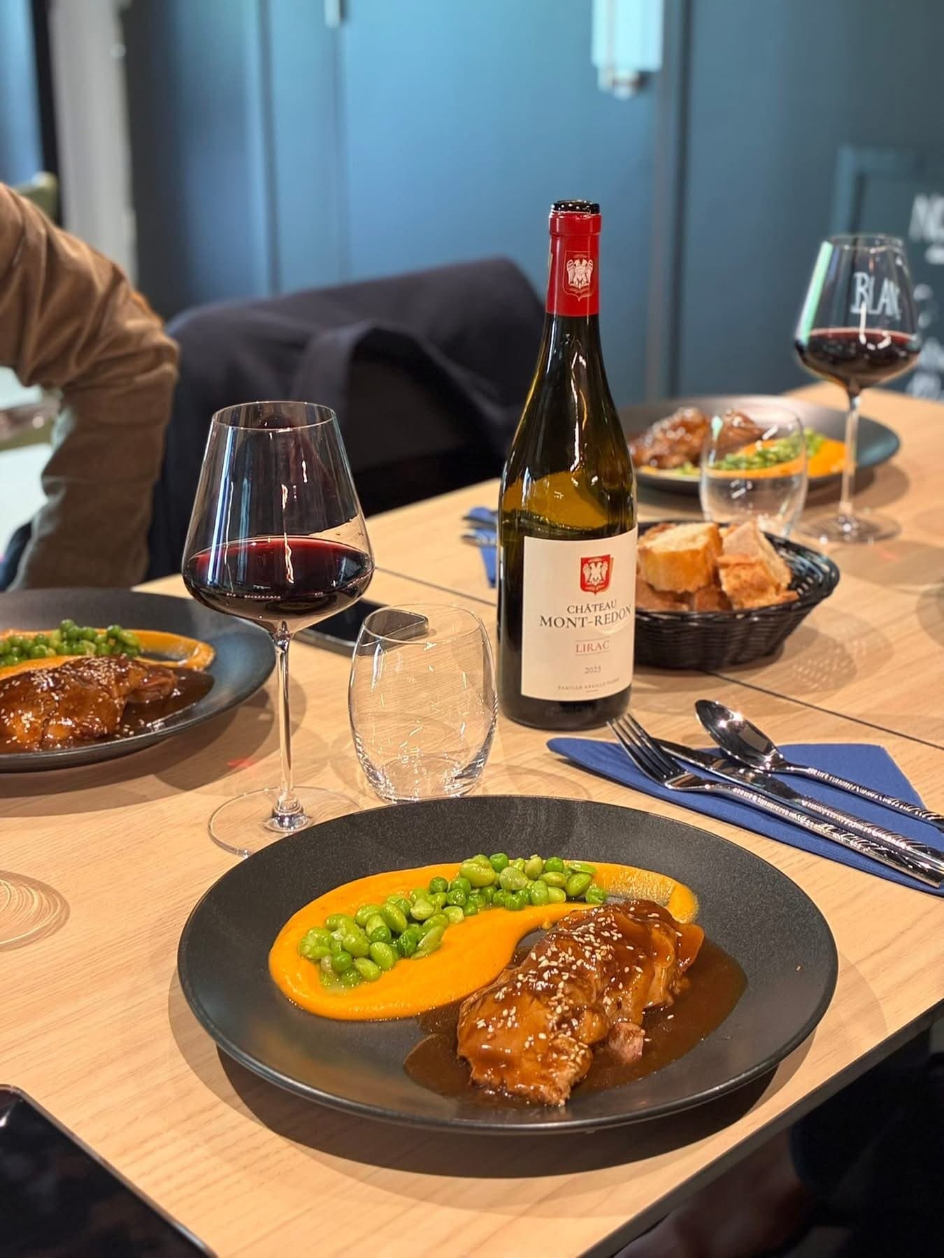 Esprit Padel Mâcon — Cuisine à thèmes à Saint-André-de-Bâgé — Photo 3
